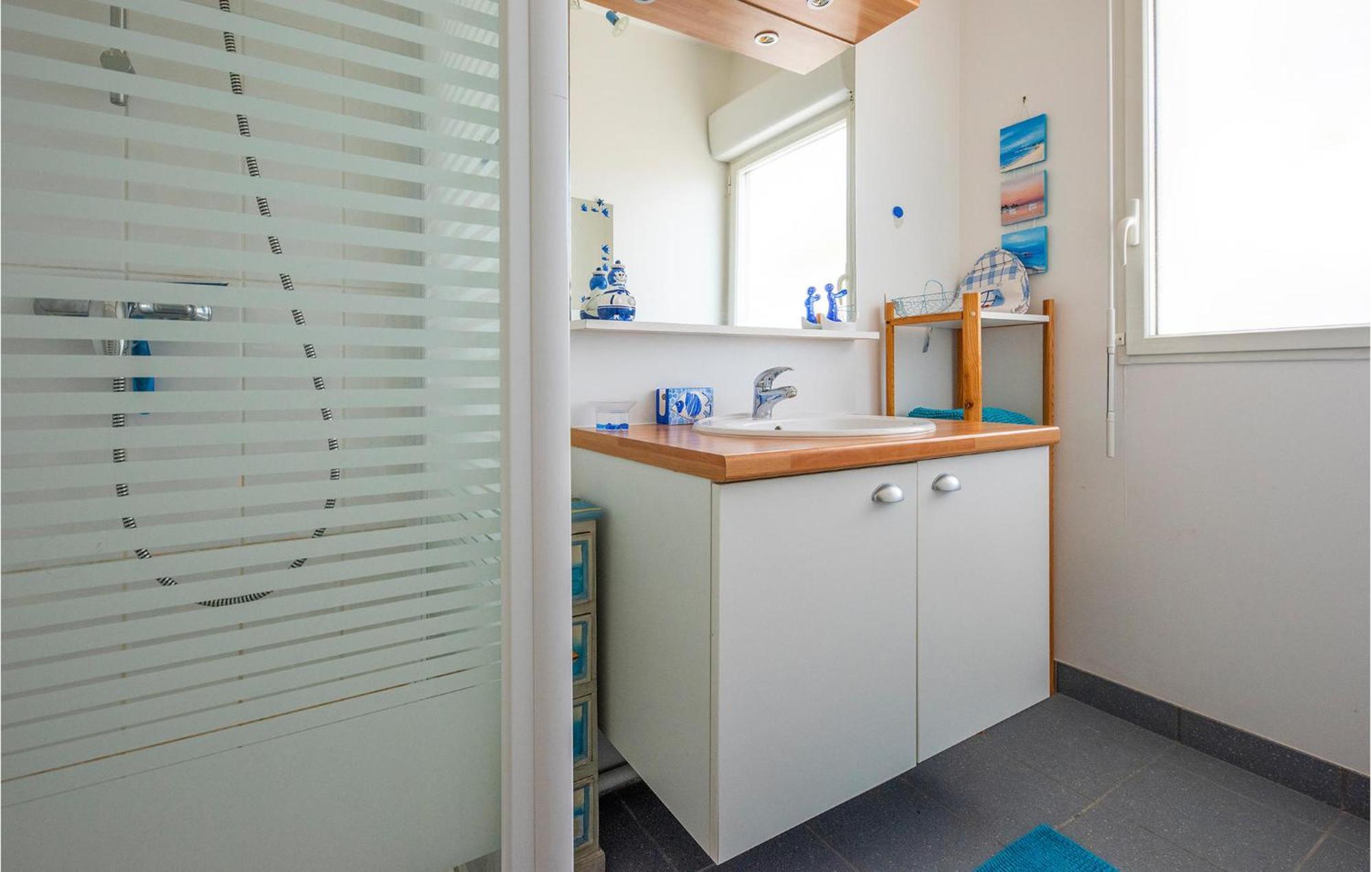 Gorgeous Apartment In Royan With Kitchen Exteriör bild